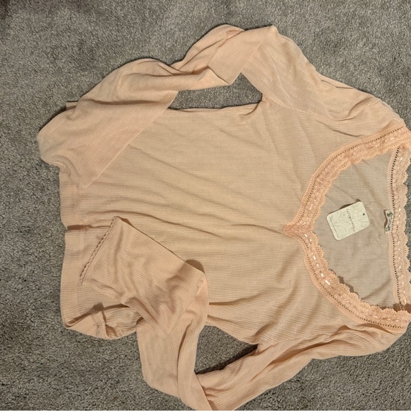Free People Intimately Only You Long Sleeve Pointelle Top - Creme Peche NWT sz m - Picture 3 of 5